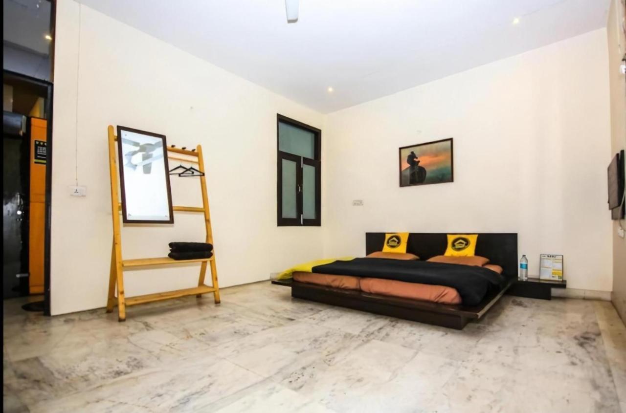 Heistel Delhi Vandrarhem New Delhi Exteriör bild